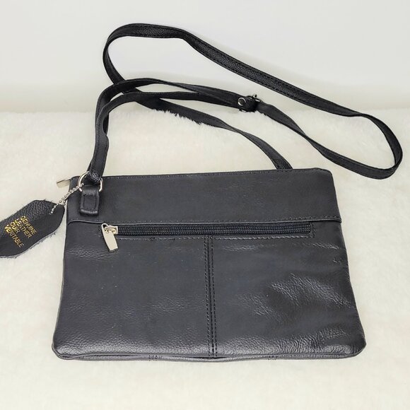 NWOT Medium Chic Black leather Crossbody Bag with Versatile Design - Picture 1 of 5